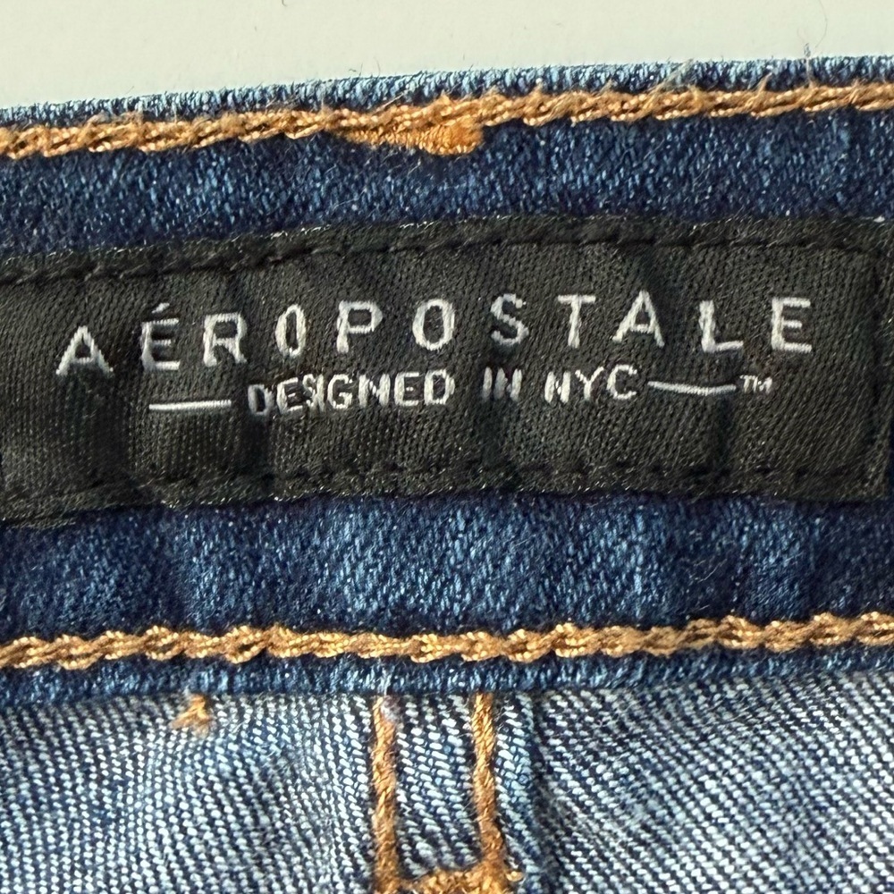 Aeropostale High Waisted Shorty Distressed Denim Shorts Sz 2 - Picture 5 of 7